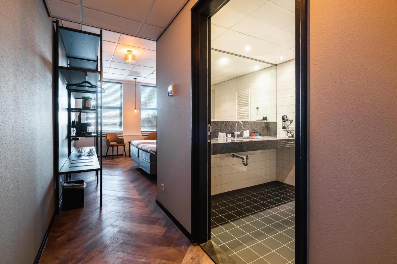 Onderwijshotel De Rooi Pannen Eindhoven Exterior photo