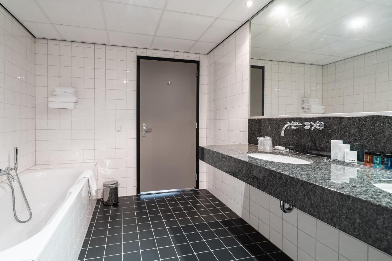 Onderwijshotel De Rooi Pannen Eindhoven Exterior photo